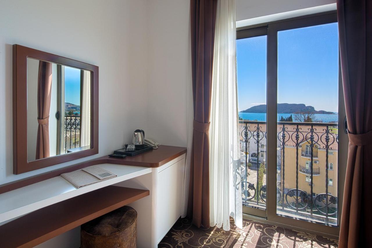 Hotel Pozzo Budva Exterior foto
